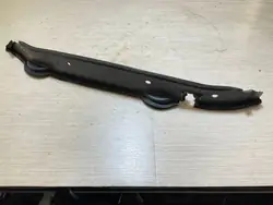 Peça Carroçaria Nissan OEM 638215SH1 - Estado Usado