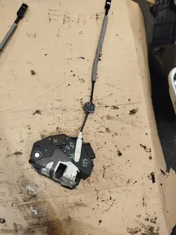 VOLVO S60 hintere linke Türschloss OE