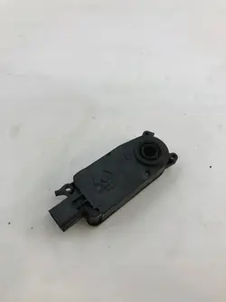 Moteur de volet Ford OEM LX6B8476BC - État utilisé