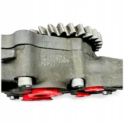 Bomba de óleo motor Iveco usada - OEM 5801693305