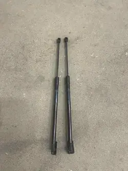 OEM 81831-N7100 Amortiguador Portón Izquierdo Trasero Hyundai Tucson