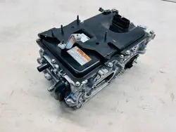 OEM OYT25453 Omvormer voor Toyota Corolla Cross 2.0 Hybride