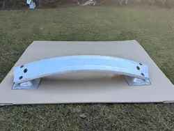 Poutre de pare-chocs arrière Tesla OEM 1095314-00 (2017-2021)
