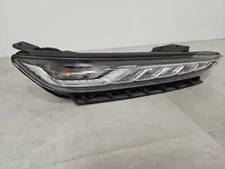 Käytetty Oikea Etu DRL LED Ajovalo OEM 92208 J9000