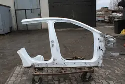 Ford Focus MK4 Vorne Rechts Schweller OEM 5771149