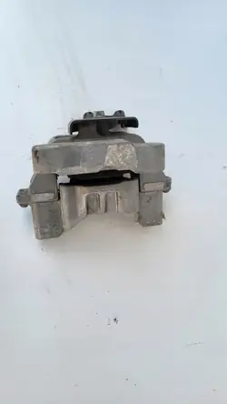 Moottorin Vasen Tuki Mitsubishi OE OEM Outlander PHEV