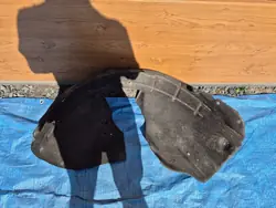 SKODA OCTAVIA II 1Z 04- Etuvasen Lokasuoja 1Z0809957C