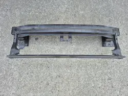 Etupuskuri vahvistus Seat Leon III Lift 5F0807109B