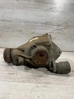 BMW X3 E83 Rear Differential EZJ99W323 3.0L Diesel