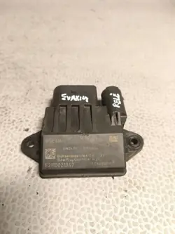 Vela de incandescência OEM E2110021047 Mercedes-Benz