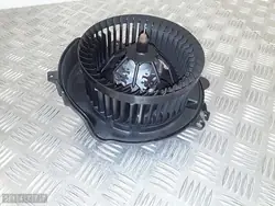 Lämmittimen puhallinmoottori Seat Ateca 2017 5q2819021a