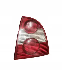 VW Passat B5 FL Sedán Lámpara Trasera Derecha