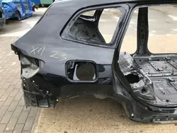 Para-lamas traseiro direito BMW U11 preto