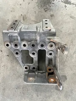 Support de cadre Mercedes Actros OEM A9603120333
