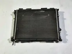 Radiador de agua Dodge Challenger 6.1 6.4 2008+ OEM 68050126AA