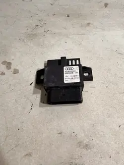 Polttoainepumpun ECU-moduuli Audi A6 C6, A4 B7 4F0 906 093 L