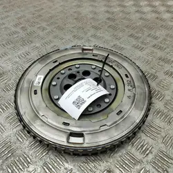 Volant moteur MERCEDES-BENZ A2820302700 2.5L