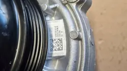 Pompe à eau avec thermostat Mercedes-Benz A6542010110