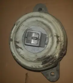 MERCEDES M 278 S 500 Motorfäste