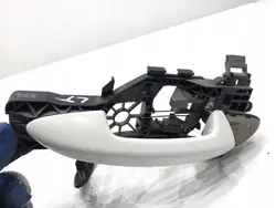 Vasen takaluukun ulkokahva VW CC B7 2011-2016