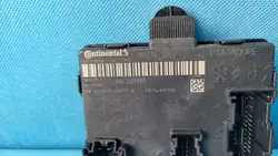 Módulo control puerta Peugeot 308 III OEM 9851021380