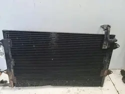 Condenseur A/C VW OEM 1H0820413 pour Golf III 1.9L Diesel