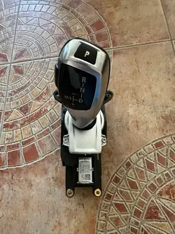 Seletor de mudanças BMW X5 E70 OEM 916884702 - Usado