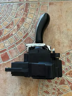 Seletor de mudanças BMW X5 E70 OEM 916884702 - Usado