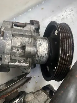 Bomba de direção assistida VW Polo, Seat Ibiza, Cordoba