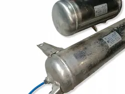 Porsche Cayenne Taka-Ilmajousitus Säiliö OEM 7L0616201A