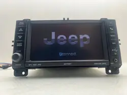 Jeep Radio Navigaatio P05064831AF Grand Cherokee WK2:lle