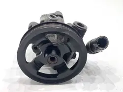 Pompe de direction assistée Toyota Avensis T25 2.0 116ch OEM LORK-264-17221