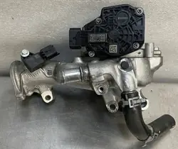 Base de vanne EGR OEM 147170061R pour Mercedes Classe A W177