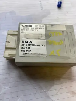 VDC Jousituksen ohjausmoduuli OEM 261082 BMW X5 E70