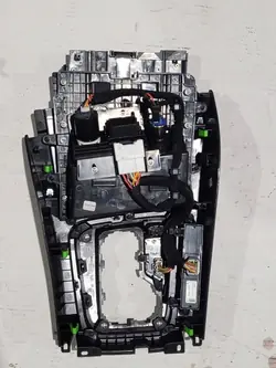 Kia Proceed III Keskikonsoli Koristelista OEM 84652-J7AA0