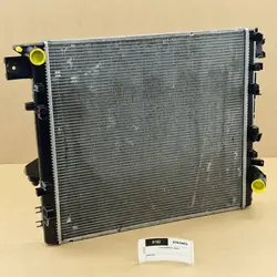 Vesijäähdytin OEM LXO&E 68050144AA Jeep Wrangler JK:lle