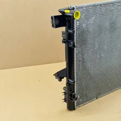 Wasserkühler OEM LXO&E 68050144AA für Jeep Wrangler JK