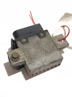 Audi Q7 4L ruiskutusohjain OEM 4L0906093
