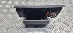 Tuhkakuppi Volkswagen Caddy OEM 2K1857961E - Käytetty