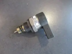 Sensor Regulador de Pressão de Combustível VW Audi Skoda 057130764L