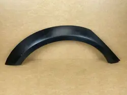 OEM 8K9853818A Faixa Para-Lama Direito Traseiro Audi A4