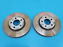 Disques et plaquettes avant OEM 2Q0615301H pour Skoda Scala
