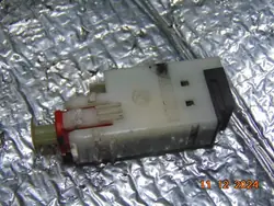 Interruptor luz travão BMW OEM 8360853 3 pinos