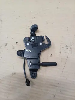 Opel Astra Katto Lukitus OEM 93188541 - Käytetty