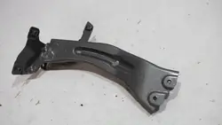 Support de garde-boue Audi OE 8S0821131