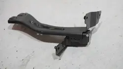 Support de garde-boue Audi OE 8S0821131
