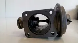Soupape EGR BMW OE 2354070 - État Utilisé