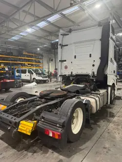 OEM 14 Kabinen-Spoiler für Mercedes Actros MP4