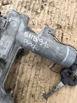 Zündschloss OEM 8971350 für SAAB 9000