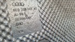 Escudo Térmico Audi OE 8E0201308J para A4 B7 Sedã